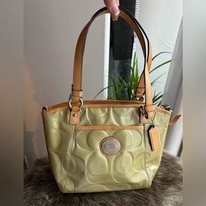 coach vintage customizable crossbody or shoulder bag!!